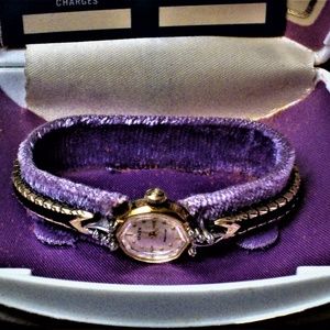 Watch Ladies Elgin Diamond Accents vintage 1950s